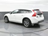 Used 2017 Volvo V60 T5 Cross Country w/ Convenience Package image 4