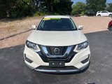 Used 2018 Nissan Rogue SV w/ Premium Package image 2