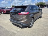 Used 2019 Ford Edge Titanium image 4
