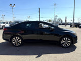 Used 2020 Nissan Versa SR image 6