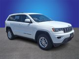 Used 2018 Jeep Grand Cherokee Laredo image 3
