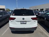 Used 2021 Volkswagen Tiguan SE w/ Panoramic Sunroof Package image 4