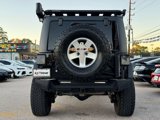Used 2011 Jeep Wrangler Unlimited Rubicon w/ Connectivity Group image 5