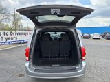 Used 2015 Dodge Grand Caravan SE image 4
