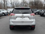 Used 2016 Nissan Rogue SV image 5