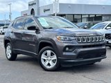 Used 2022 Jeep Compass Latitude image 2
