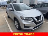 Used 2017 Nissan Rogue S image 2