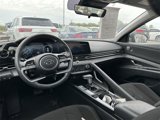 Used 2023 Hyundai Elantra SEL w/ Convenience Package image 4