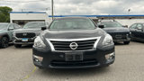 Used 2013 Nissan Altima 2.5 SL w/ Technology Pkg image 2