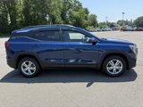 Used 2022 GMC Terrain SLE w/ Driver Convenience Package image 4