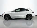 Certified 2025 Porsche Macan image 2