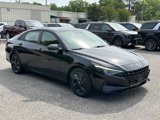 Used 2021 Hyundai Elantra SEL w/ Convenience Package image 3