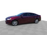 Used 2017 Ford Fusion SE w/ Fusion SE Technology Package image 4