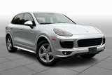 Used 2016 Porsche Cayenne S image 2
