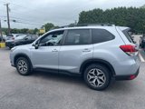 Used 2022 Subaru Forester Premium image 4