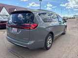 Used 2022 Chrysler Pacifica Limited image 5