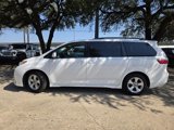 Used 2019 Toyota Sienna LE image 2