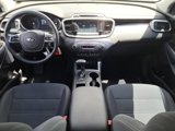 Used 2019 Kia Sorento LX w/ LX Convenience Package image 2