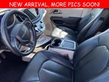 Used 2021 Chrysler Pacifica Touring-L image 3