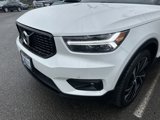 Used 2020 Volvo XC40 T5 R-Design w/ Protection Package Premier image 4