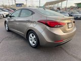 Used 2015 Hyundai Elantra SE image 3