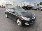 Used 2013 Hyundai Veloster w/ Style Pkg image 3