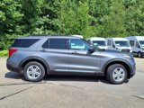 Used 2022 Ford Explorer XLT w/ Equipment Group 202A image 3