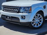 Used 2015 Land Rover LR4 HSE image 2