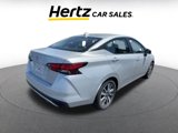 Used 2023 Nissan Versa SV image 4