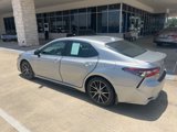 Used 2021 Toyota Camry SE image 4
