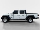 Used 2023 Jeep Gladiator Sport image 3
