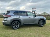 Used 2024 Nissan Rogue SV image 4