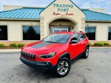 Used 2019 Jeep Cherokee Trailhawk image 2