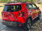 Used 2018 Jeep Renegade Latitude w/ Advanced Technology Group image 4