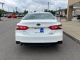 Used 2020 Toyota Camry LE image 3