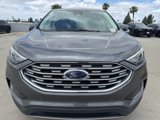 Used 2022 Ford Edge Titanium image 2