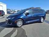 Used 2017 Chrysler Pacifica Touring-L image 2