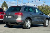 Used 2012 Volkswagen Touareg Sport image 4