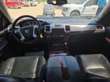Used 2009 Cadillac Escalade AWD image 3