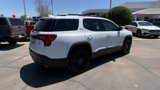 Used 2022 GMC Acadia SLE w/ Driver Convenience Package image 5