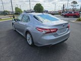Used 2020 Toyota Camry XLE image 3