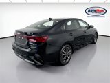 Used 2024 Kia Forte LXS image 2