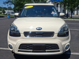 Used 2013 Kia Soul ! image 2