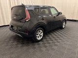 Used 2023 Kia Soul LX w/ LX Technology Package image 5