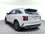 Used 2021 Kia Sorento S image 5
