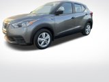 Used 2020 Nissan Kicks S image 1