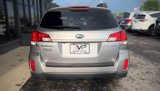 Used 2011 Subaru Outback 2.5i Premium image 4