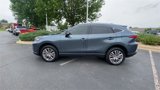 Used 2022 Toyota Venza XLE image 5