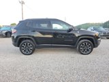 Used 2019 Jeep Compass Trailhawk image 4