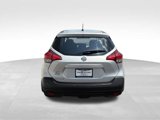 Used 2020 Nissan Kicks S image 6